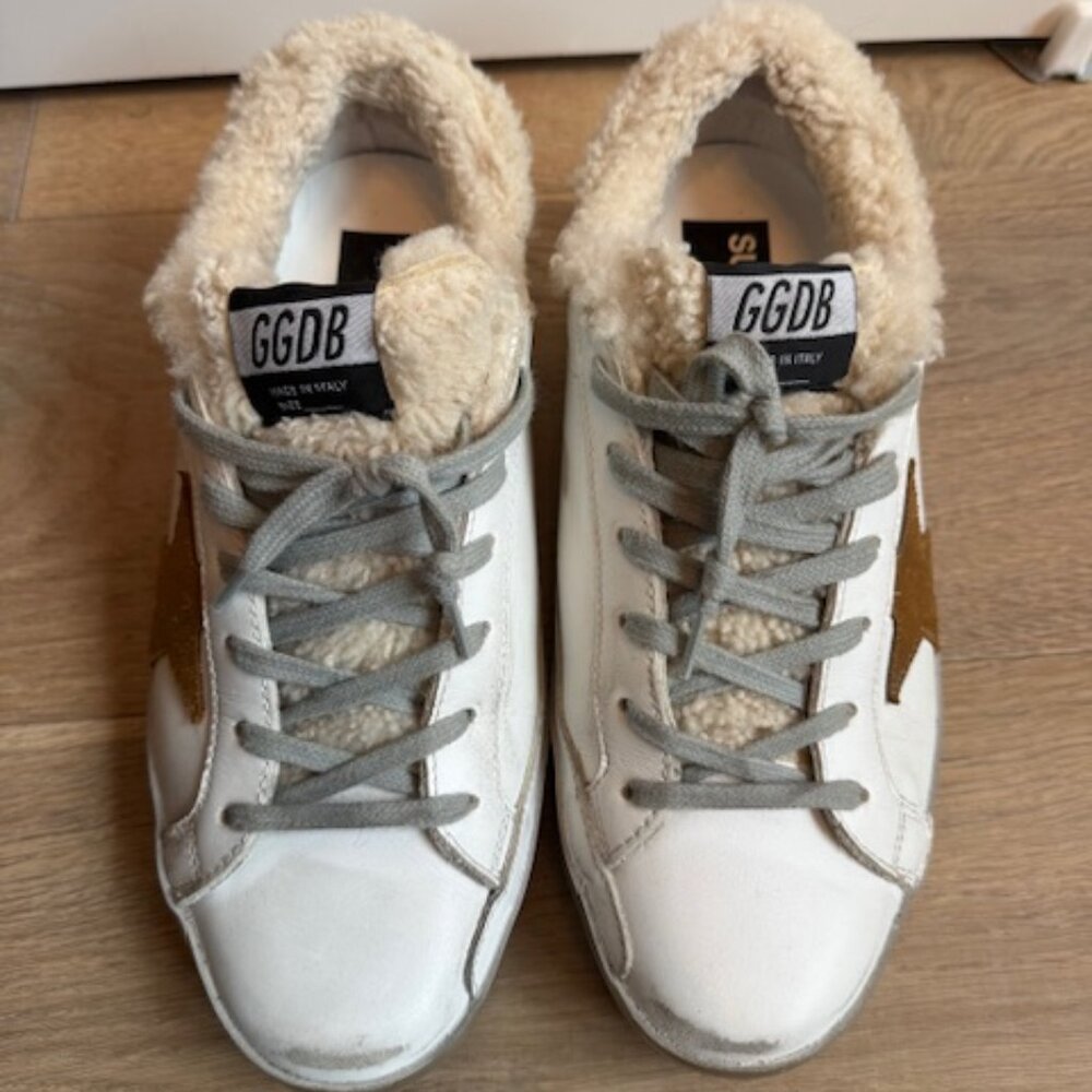 Golden Goose White Superstar Shearling Sneakers Size 40 - $810 Retail